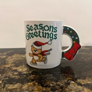 Vintage 1985 The Love Mug 3 21/32" Christmas Seasons Greetings Skating
